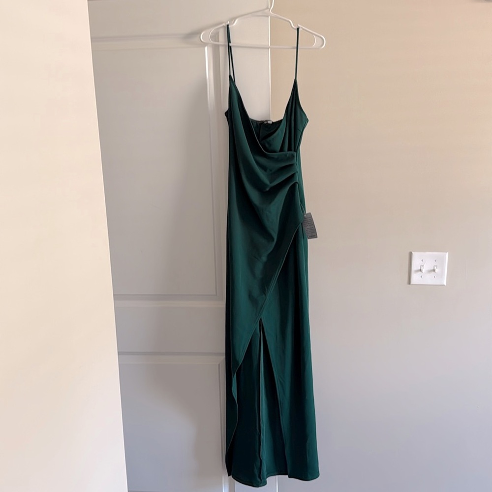 Green long formal dress. Size L.